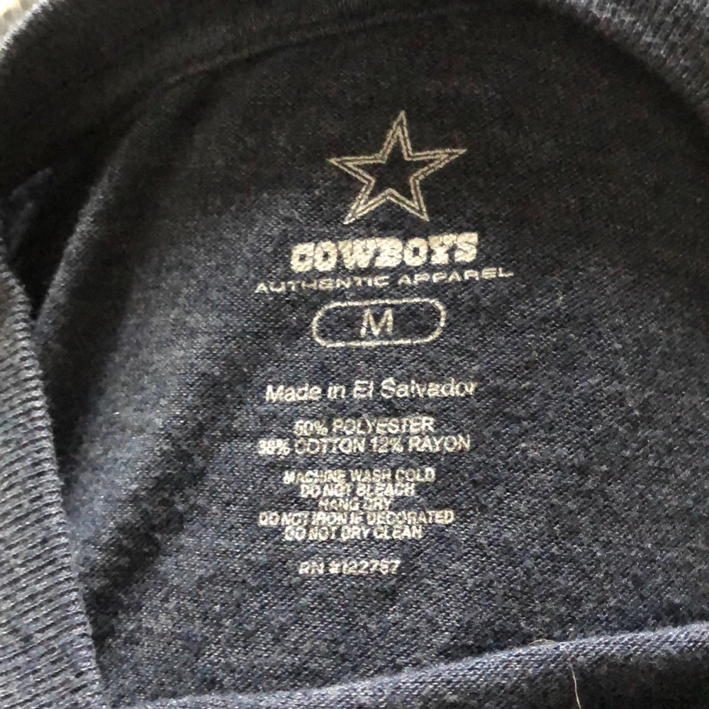 💖Authentic Cowboys Apparel Football T shirt - Picture 3 of 4